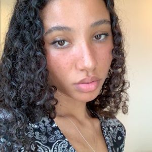 Meet your Posher, Briana